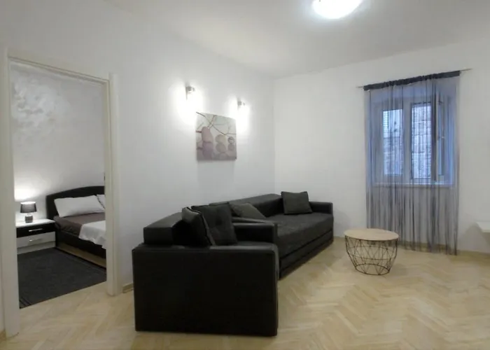 Spacious Apartment Erol